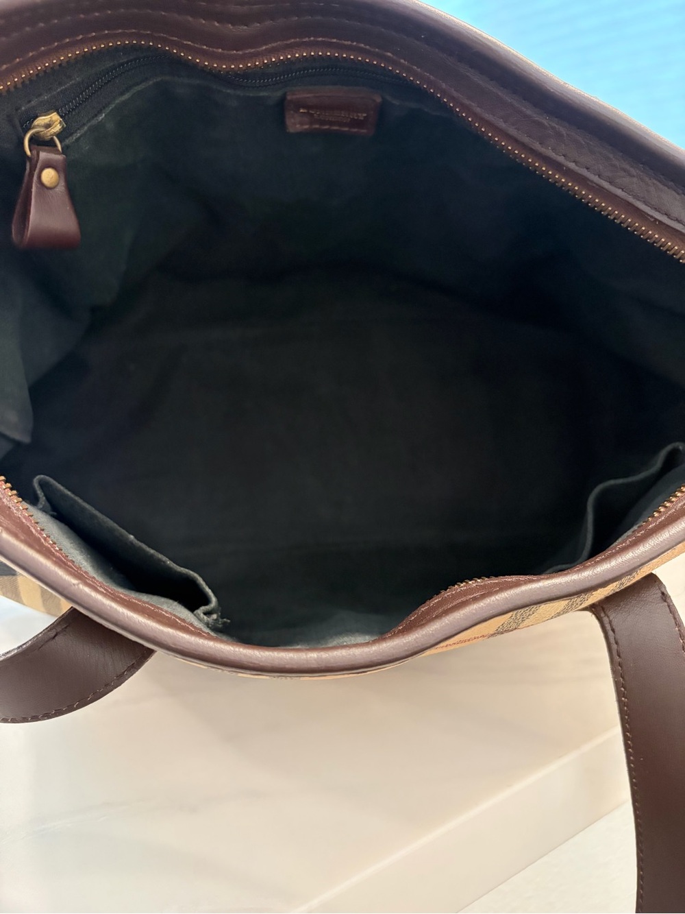Authentic Burberry Canvas Tote Bag with Brown Trim - Picture 6 of 9